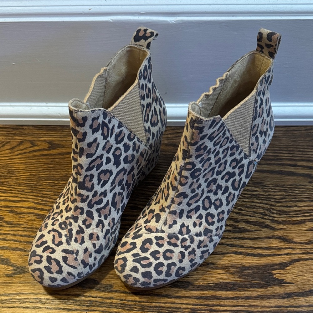 Women Shoes Toms Leopard Print Ankle Wedge Size 6.5